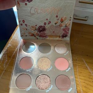 Eyeshadow palette